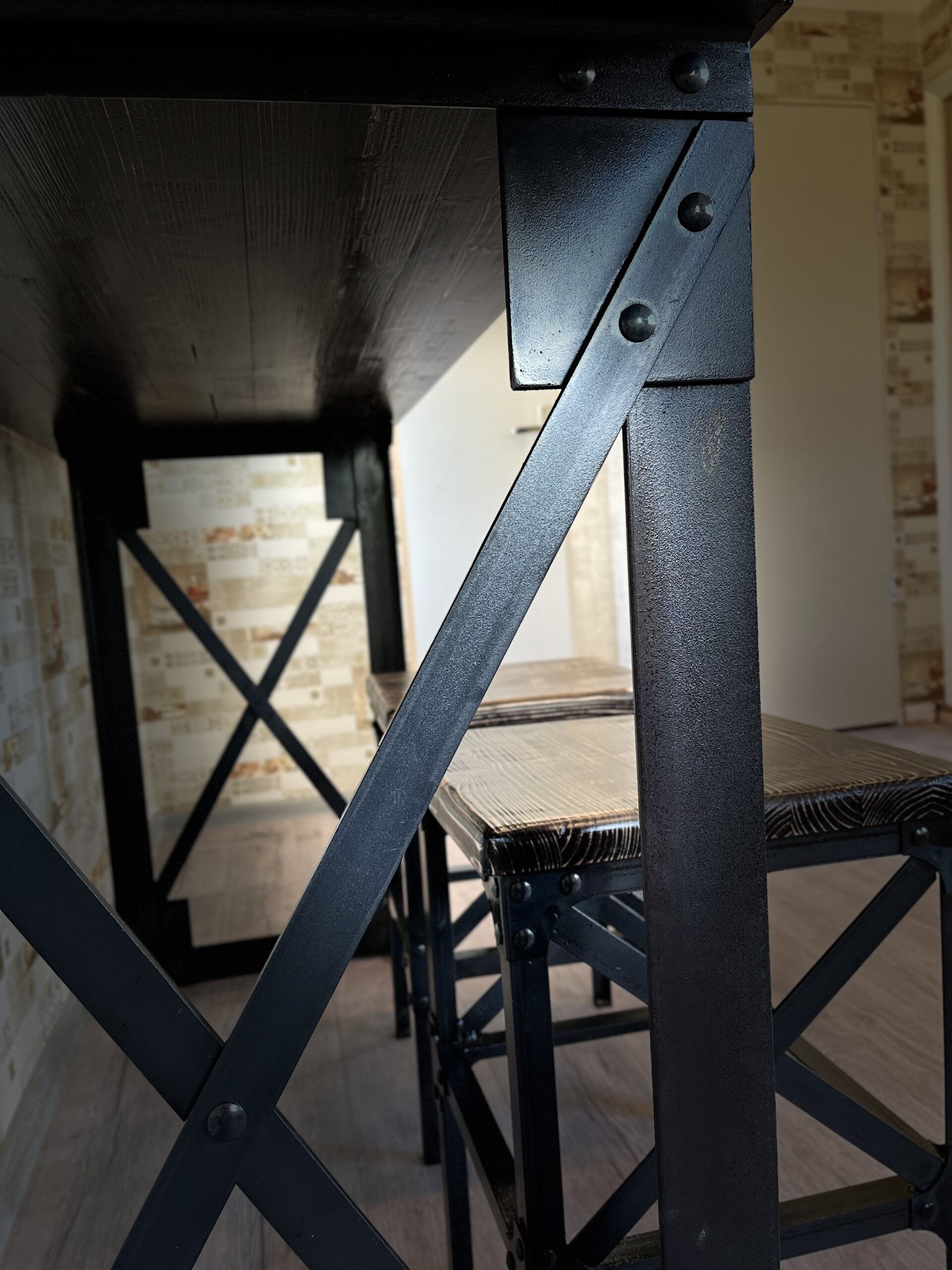 Industriala(LOFT)stila mēbeļu komplekts - Attēls 6
